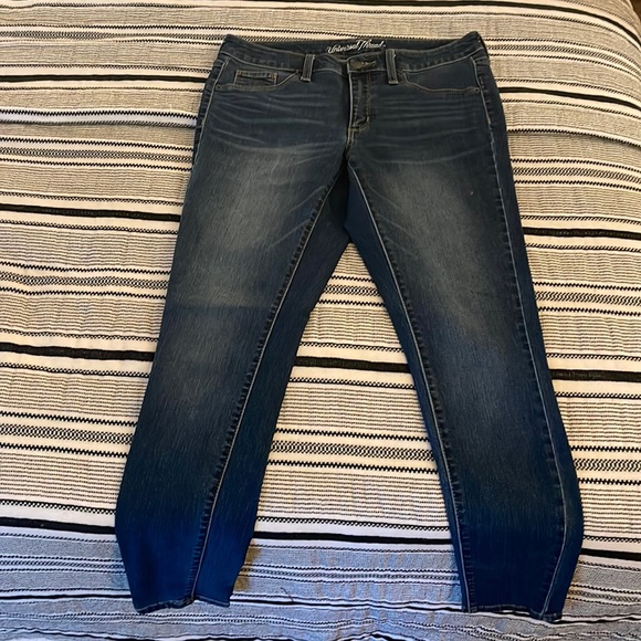 Universal Thread Jegging - Picture 3 of 3